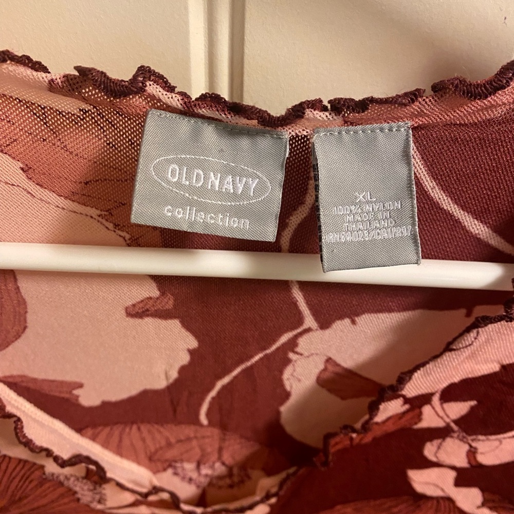 Old Navy XL Juniors Top Nylon Stretch Blouse Floral Pink Burgundy Shirt - Picture 2 of 5